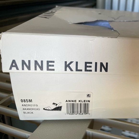 Anne Klein Black Sandals - Picture 7 of 7